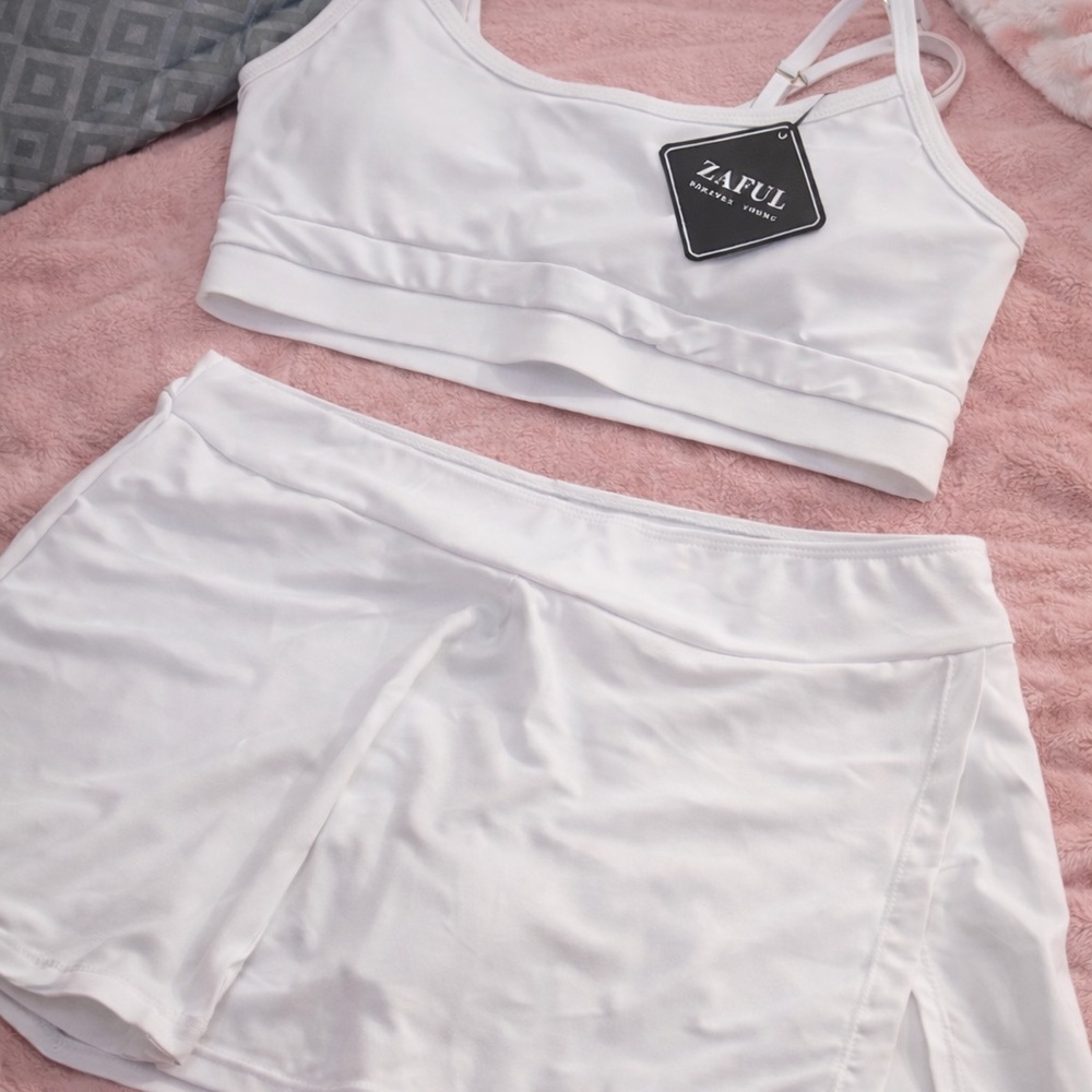 White Two-Piece Sport Bikini Set – Skirted Bottom